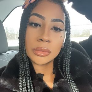 Meet your Posher, Francyne